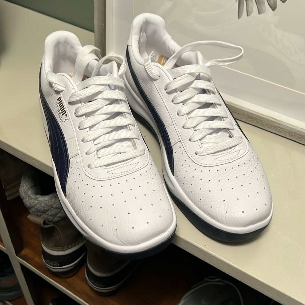 Puma GV Special + sneakers, men’s 9.5/women’s 11, white/navy
